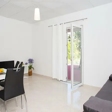 Apartment Sanja *